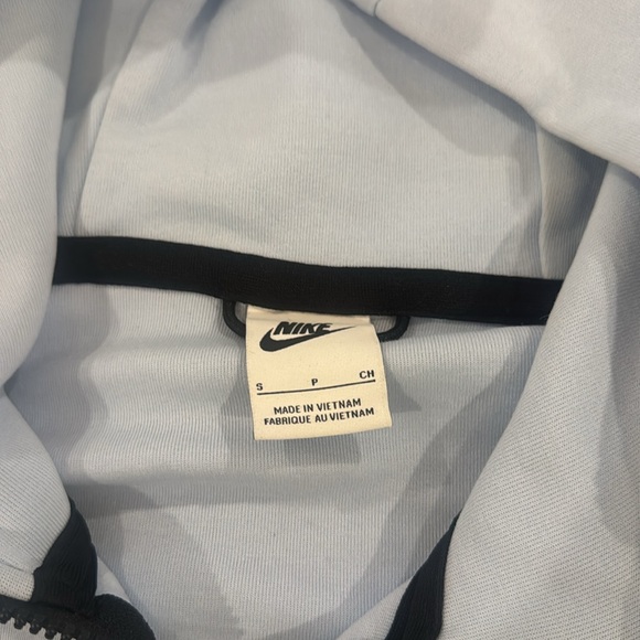 Mens nike tech fleece hoodie - Picture 2 of 3